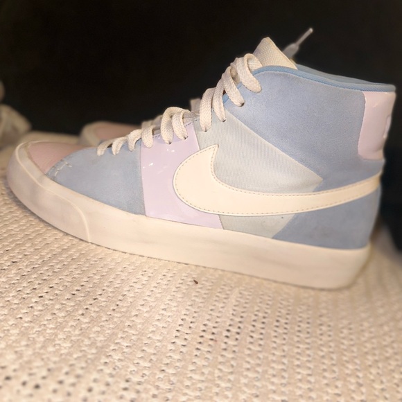 Like NEW Mens Size 8 Nike Blazer Royal- Easter 2018 Hightops - Picture 8 of 14